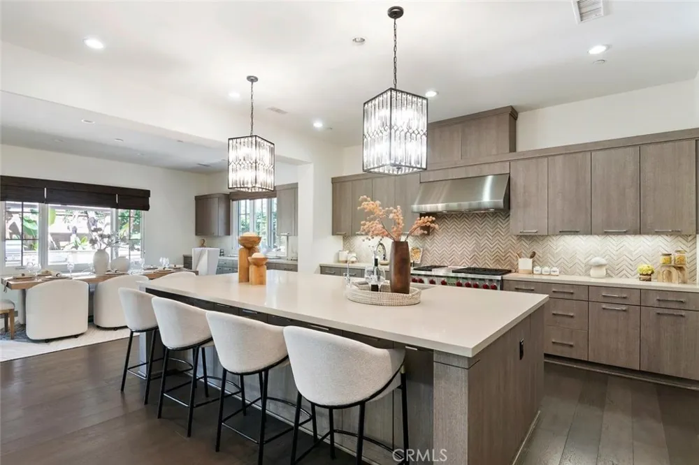115 Candleglow Irvine, CA 92602