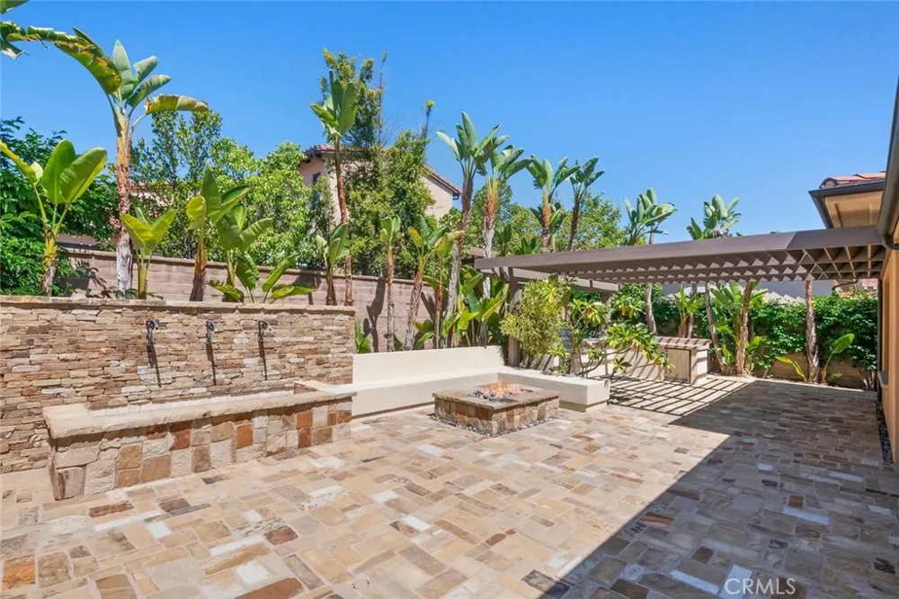 115 Candleglow Irvine, CA 92602