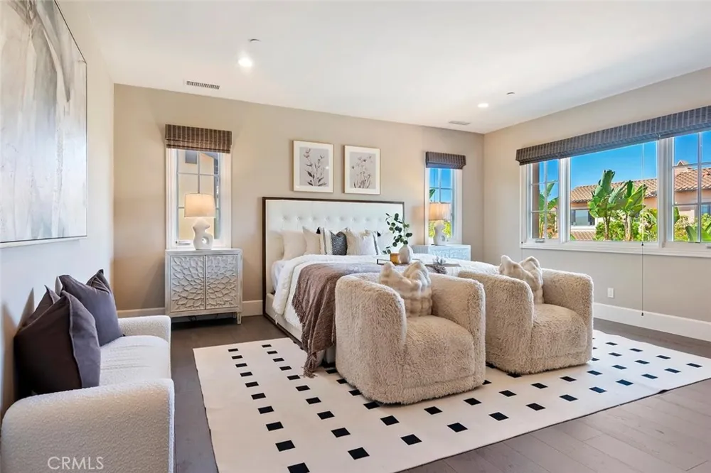 115 Candleglow Irvine, CA 92602