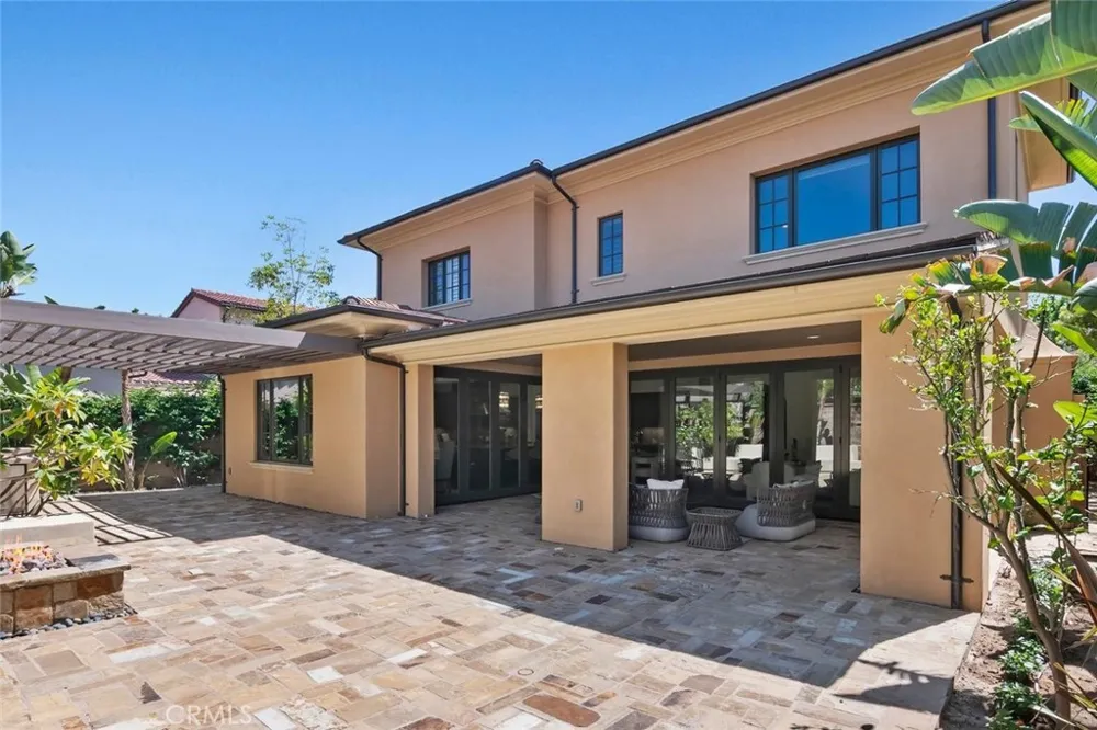 115 Candleglow Irvine, CA 92602