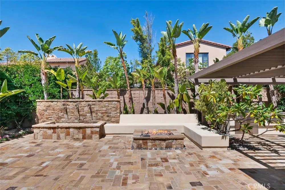 115 Candleglow Irvine, CA 92602