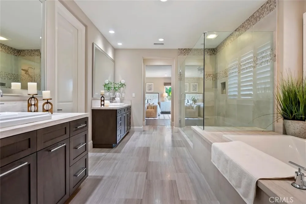 115 Candleglow Irvine, CA 92602