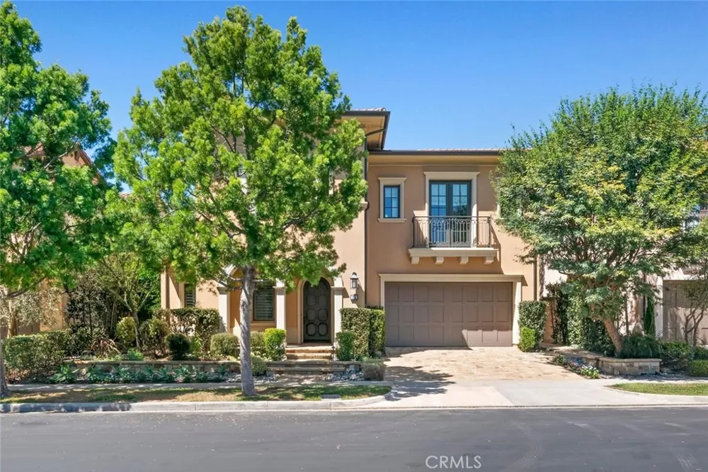 115 Candleglow Irvine, CA 92602