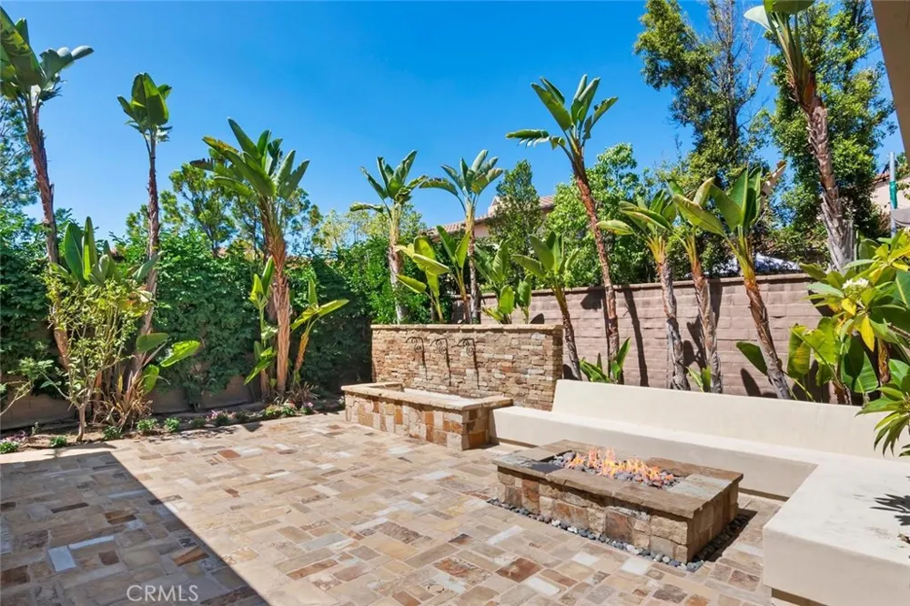 115 Candleglow Irvine, CA 92602