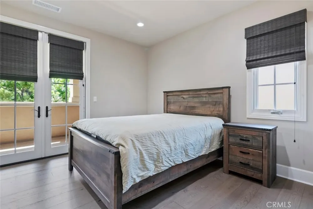 115 Candleglow Irvine, CA 92602