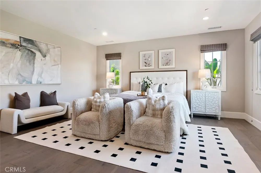 115 Candleglow Irvine, CA 92602