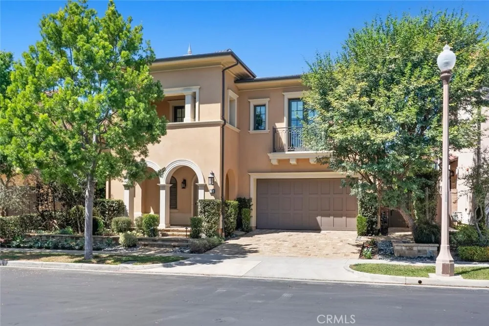 115 Candleglow Irvine, CA 92602