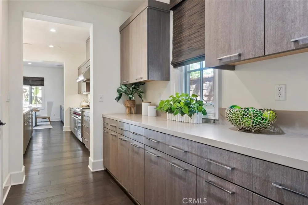 115 Candleglow Irvine, CA 92602