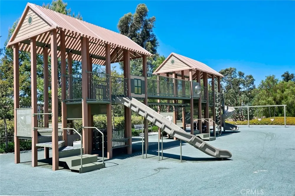 115 Candleglow Irvine, CA 92602