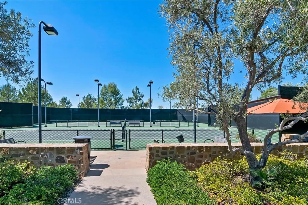 115 Candleglow Irvine, CA 92602