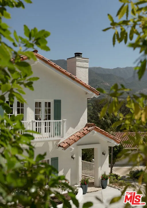 939 Arcady Road Santa Barbara, CA 93108