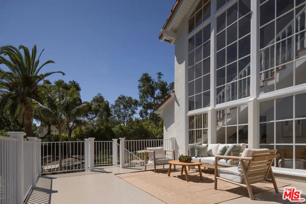 939 Arcady Road Santa Barbara, CA 93108