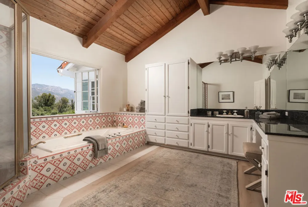 939 Arcady Road Santa Barbara, CA 93108