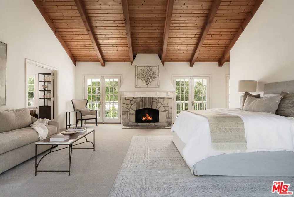939 Arcady Road Santa Barbara, CA 93108