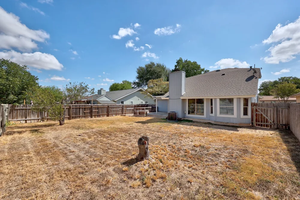 302 Splitrock Street Round Rock, TX 78681