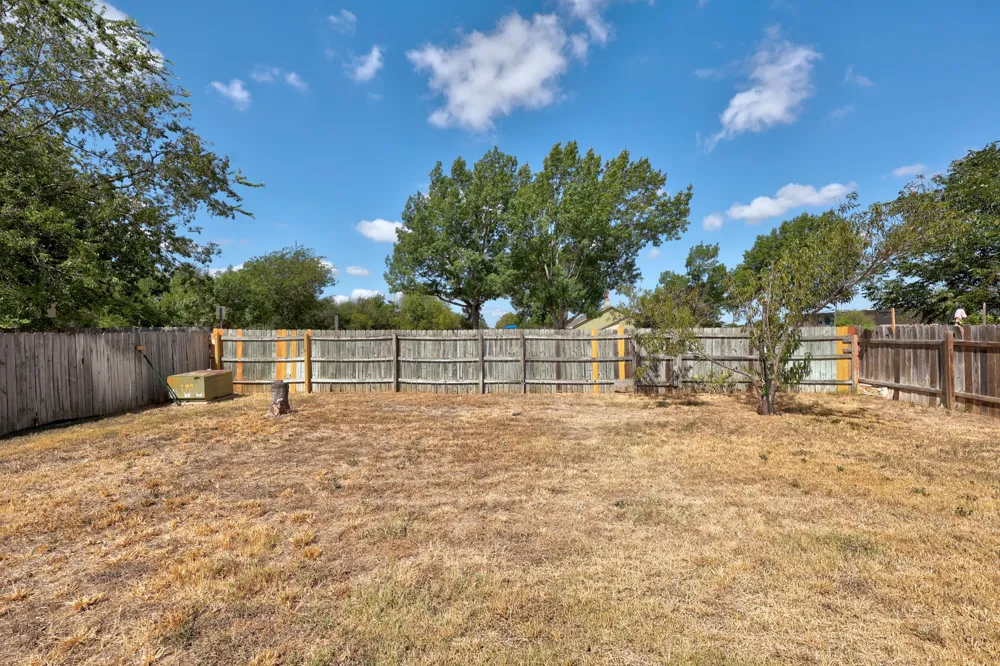 302 Splitrock Street Round Rock, TX 78681