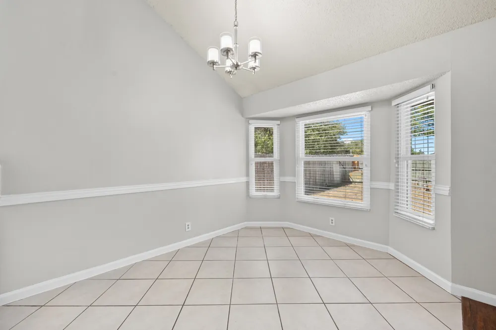302 Splitrock Street Round Rock, TX 78681