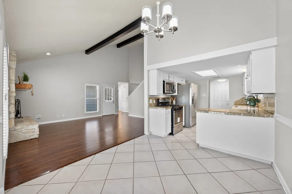 302 Splitrock Street Round Rock, TX 78681