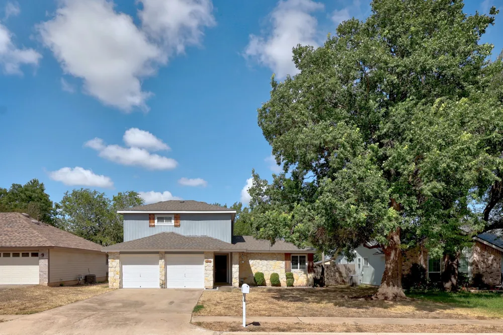 302 Splitrock Street Round Rock, TX 78681
