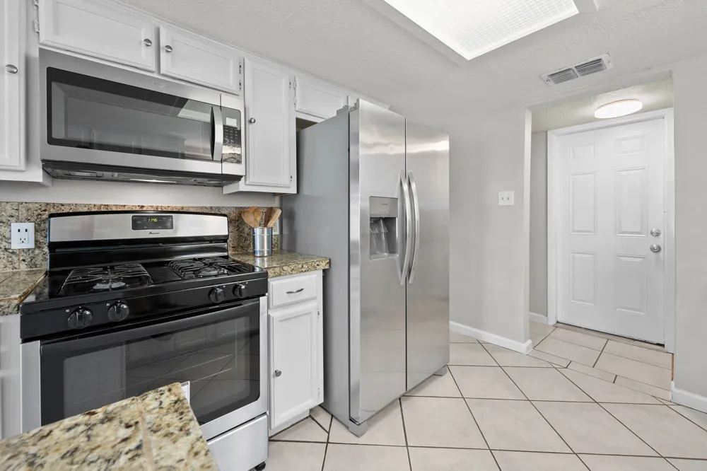 302 Splitrock Street Round Rock, TX 78681