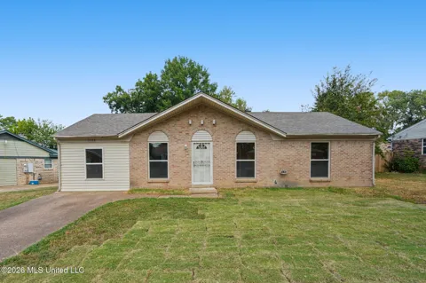 1768 Brown Cove