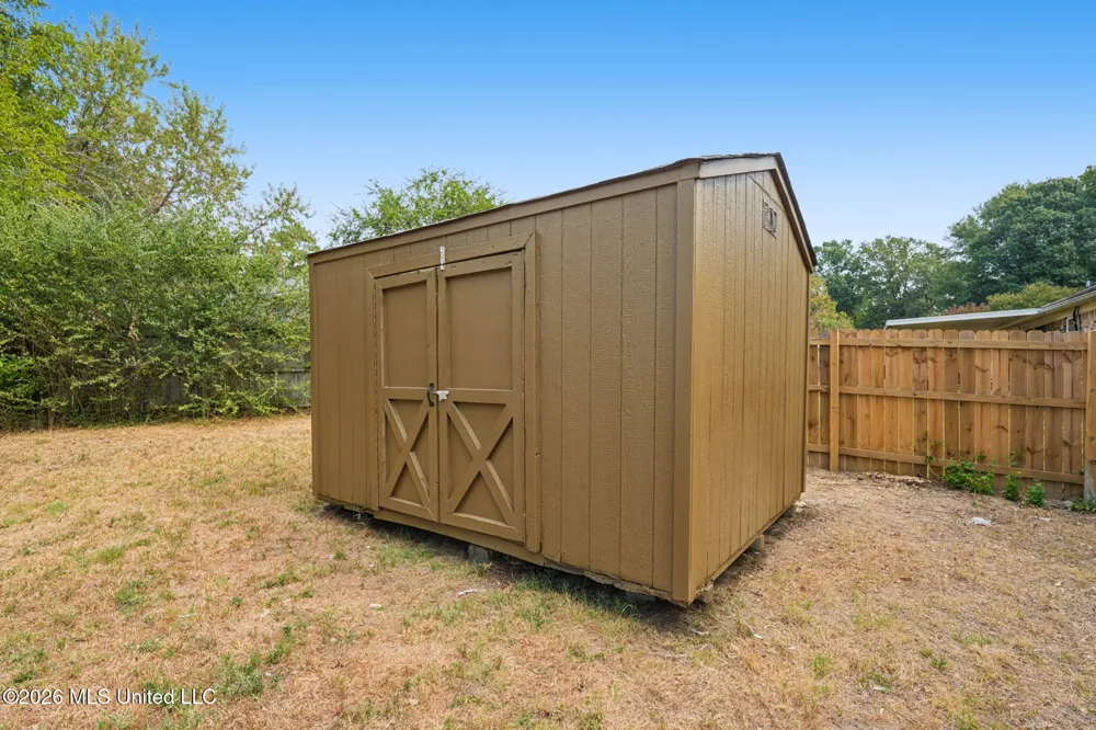 1768 Brown Cove Southaven, MS 38671