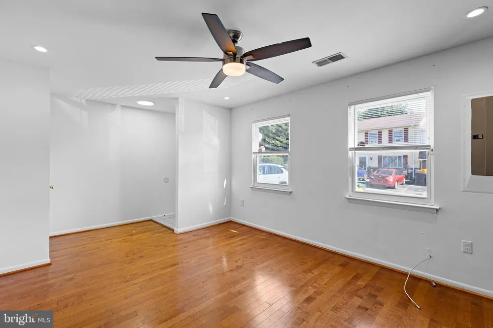 4 MARGIT LANE Wilmington, DE 19810