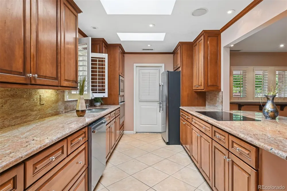 3428 S Race Street Englewood, CO 80113