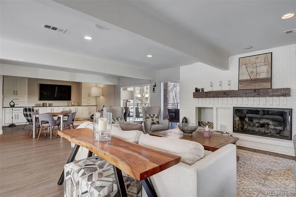 3428 S Race Street Englewood, CO 80113