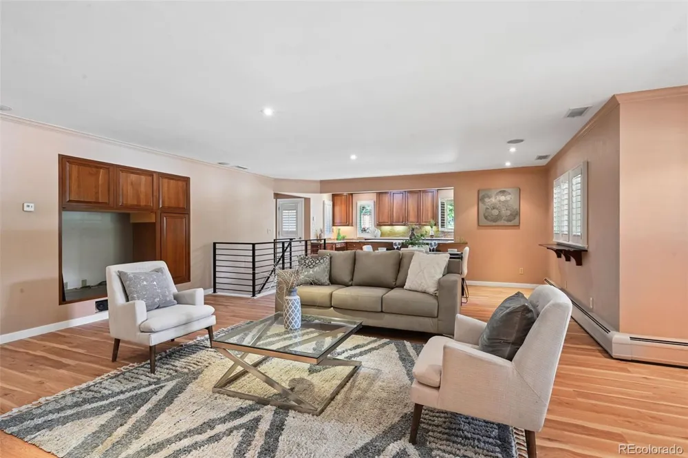 3428 S Race Street Englewood, CO 80113