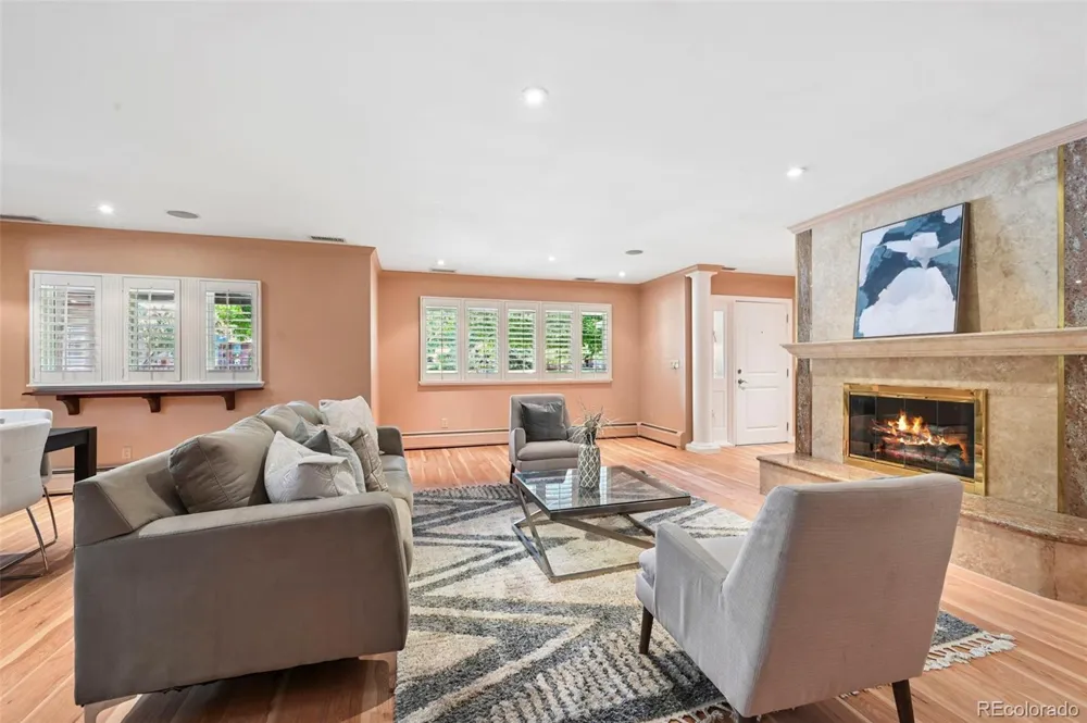 3428 S Race Street Englewood, CO 80113