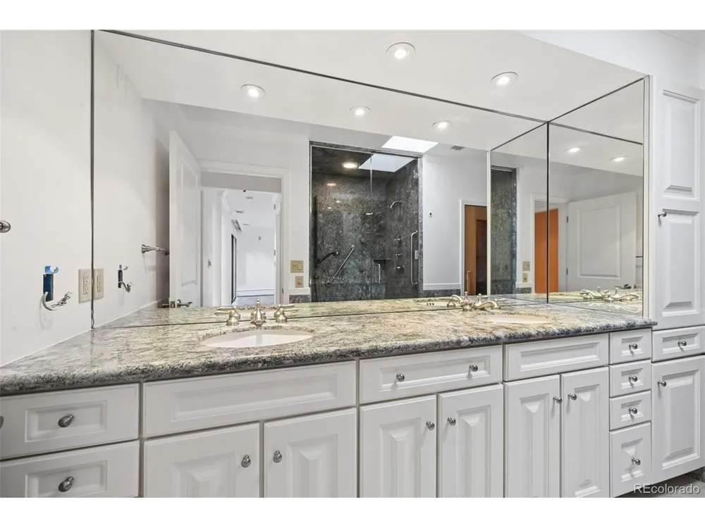 3428 S Race Street Englewood, CO 80113
