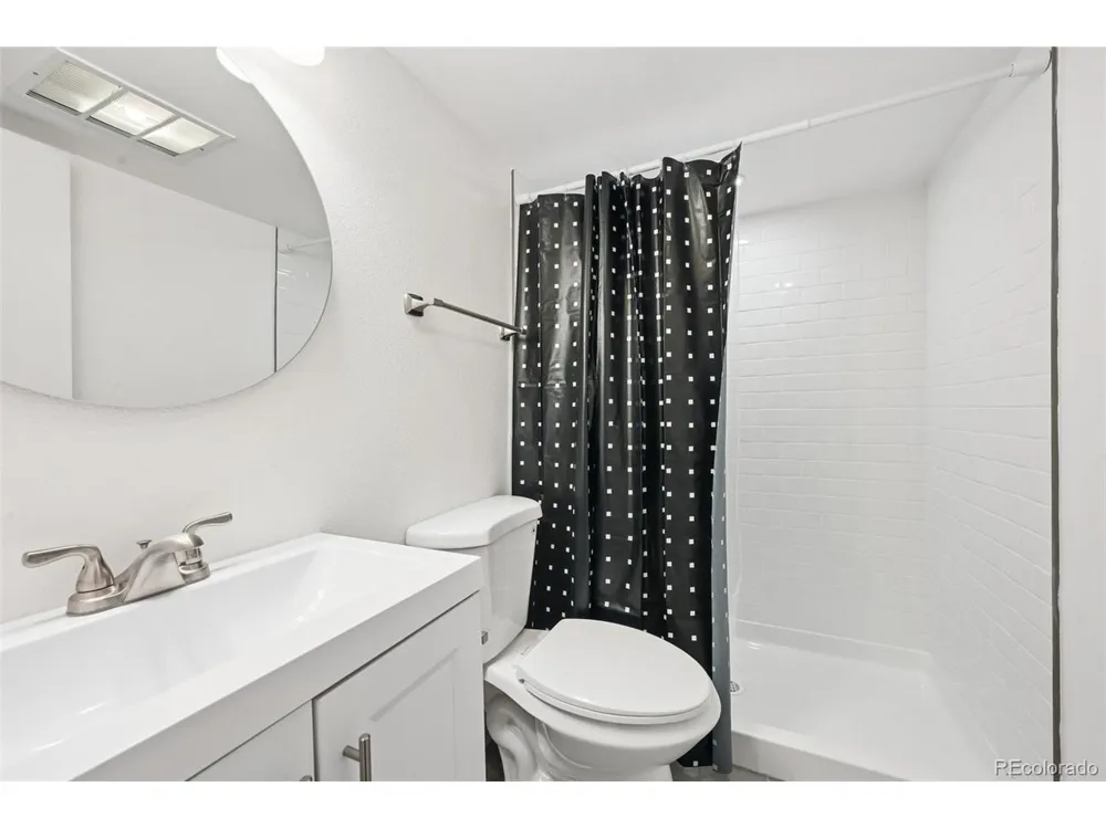 3428 S Race Street Englewood, CO 80113