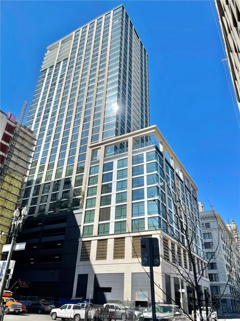 400 S Broadway #1010