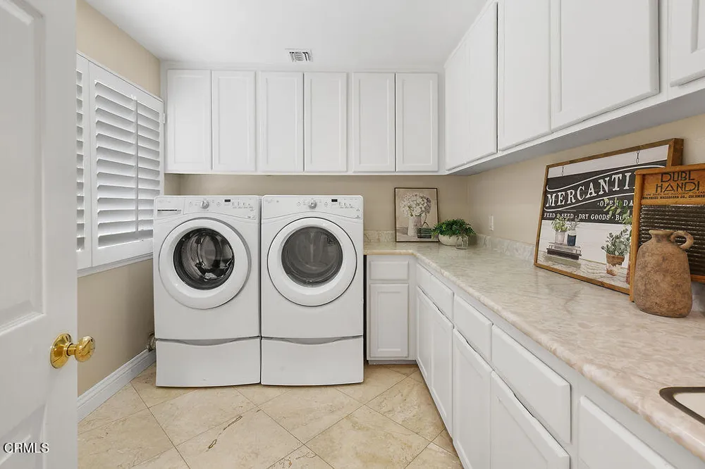 2123 Bennington Court Thousand Oaks, CA 91360
