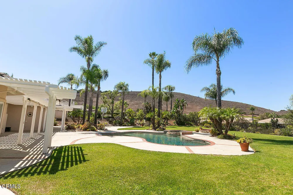 2123 Bennington Court Thousand Oaks, CA 91360