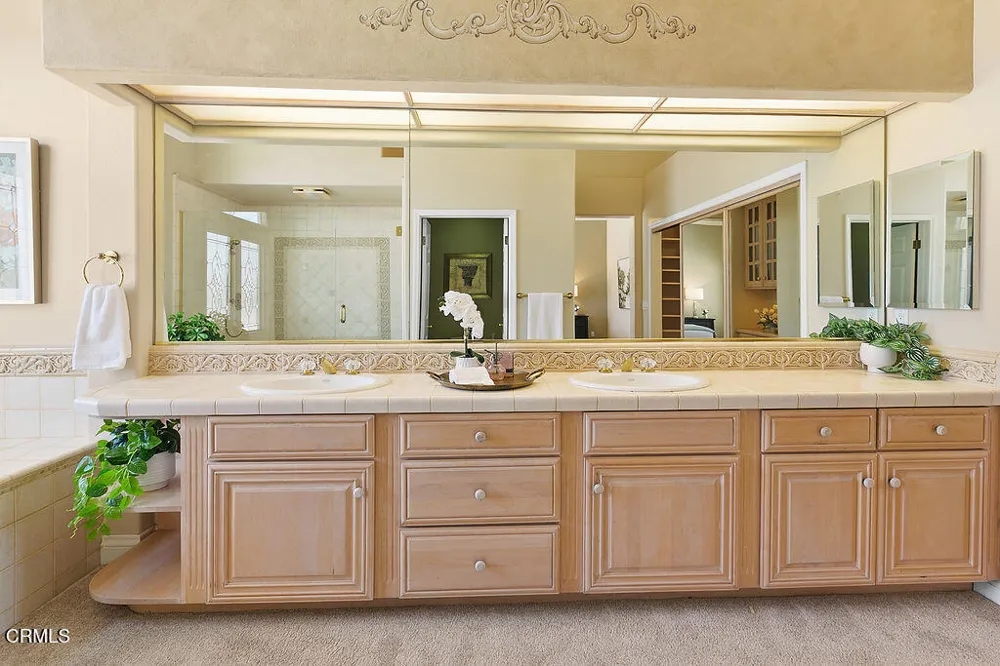 2123 Bennington Court Thousand Oaks, CA 91360