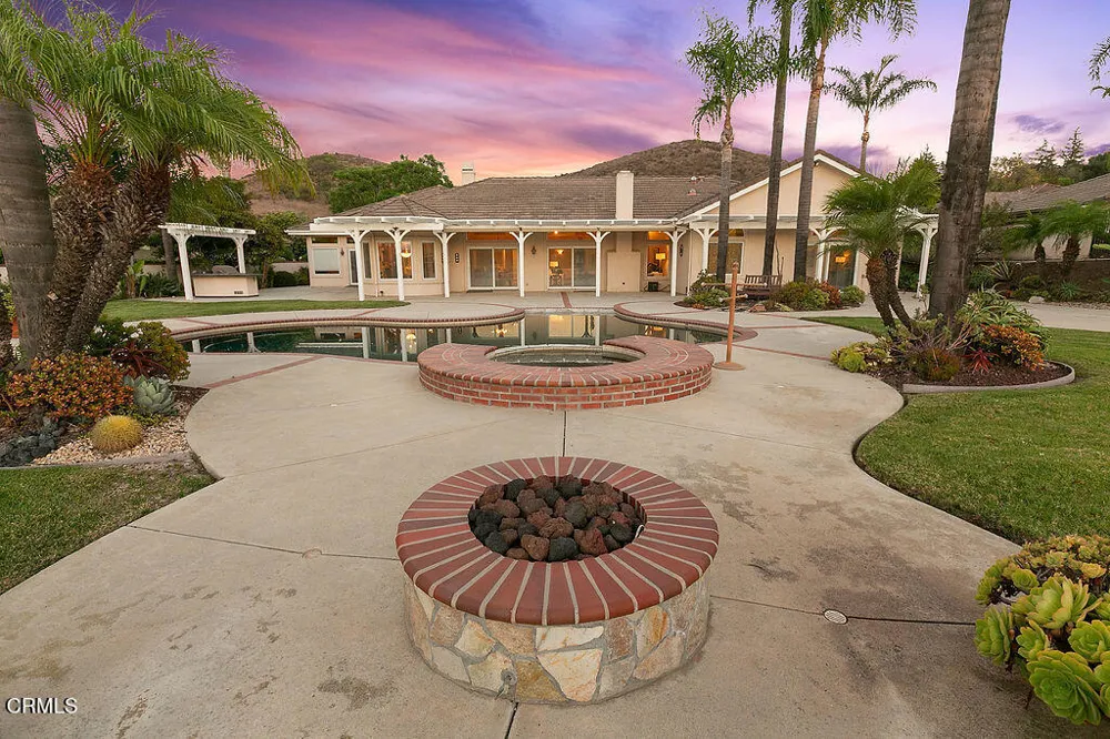 2123 Bennington Court Thousand Oaks, CA 91360