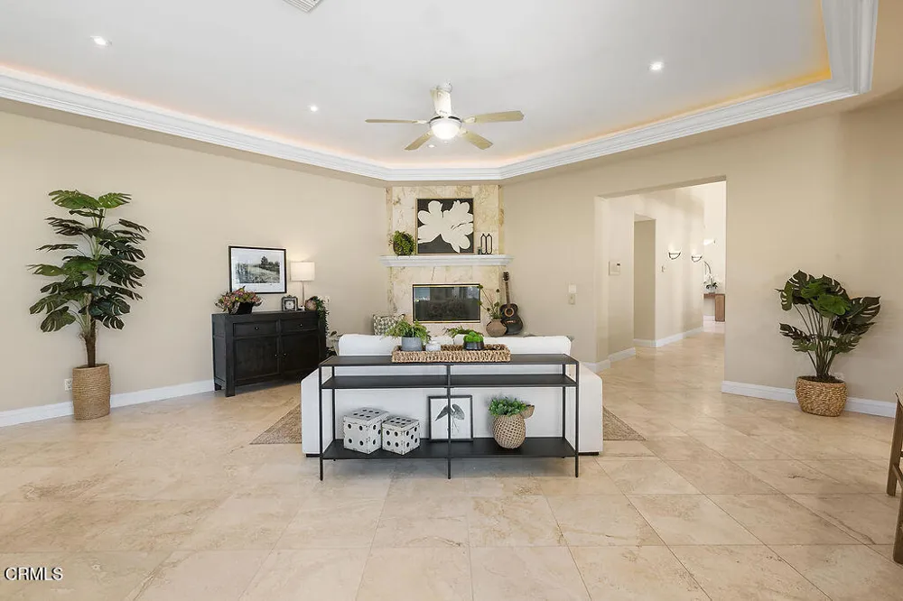 2123 Bennington Court Thousand Oaks, CA 91360
