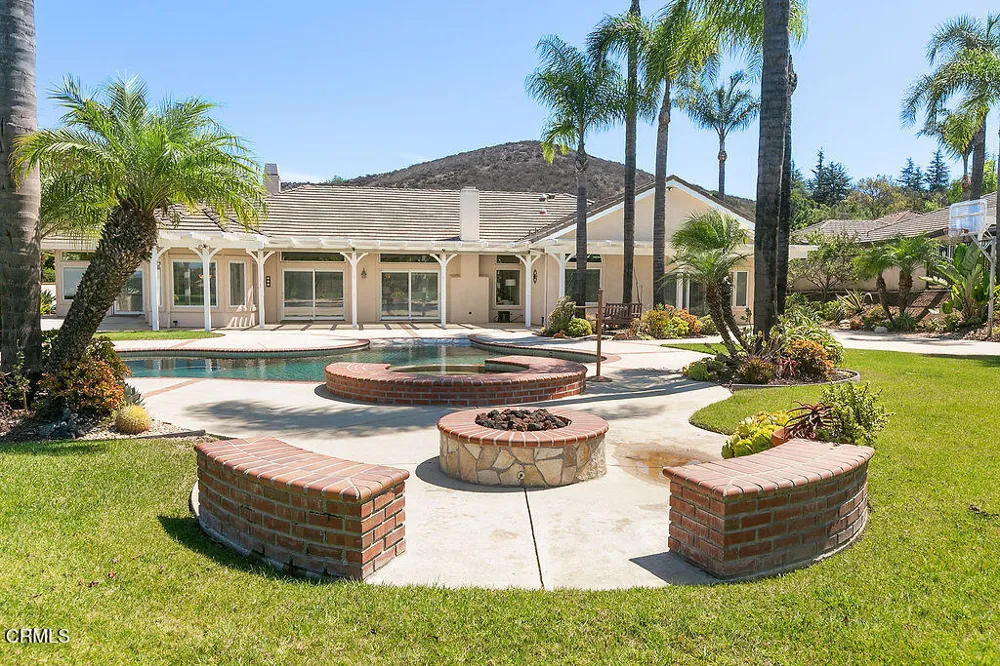 2123 Bennington Court Thousand Oaks, CA 91360