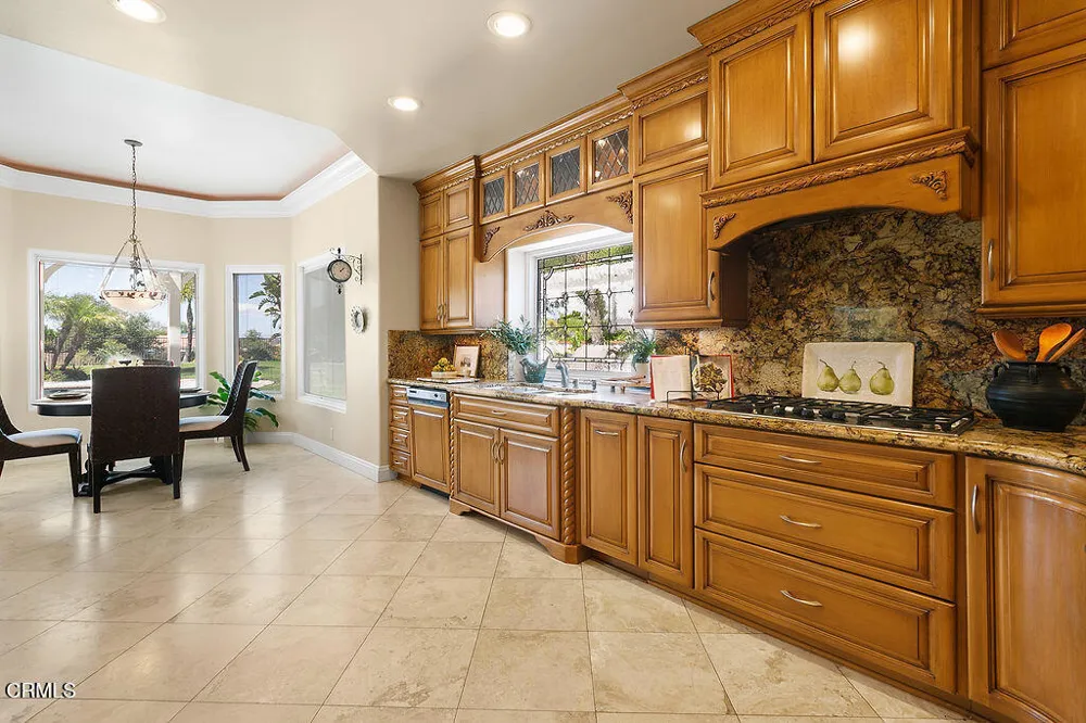 2123 Bennington Court Thousand Oaks, CA 91360