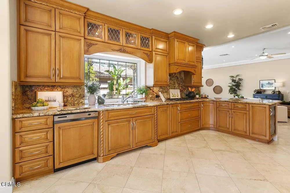 2123 Bennington Court Thousand Oaks, CA 91360