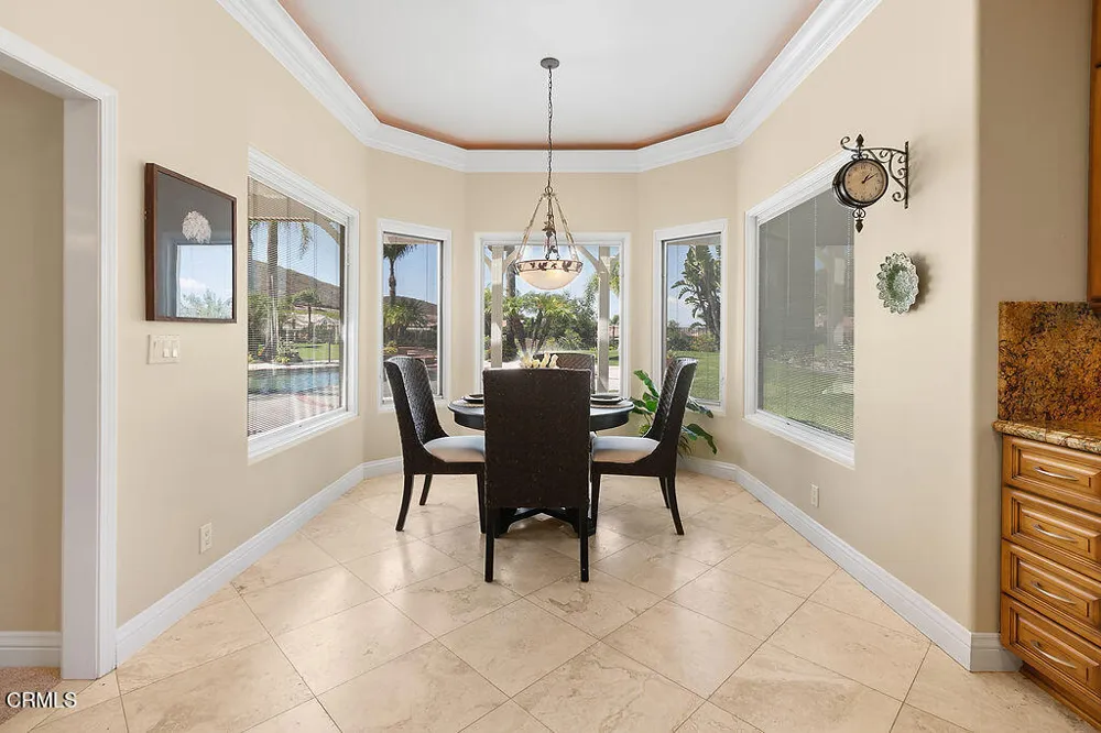 2123 Bennington Court Thousand Oaks, CA 91360