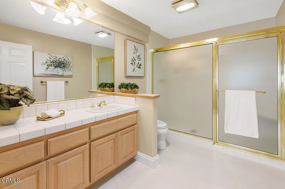 2123 Bennington Court Thousand Oaks, CA 91360