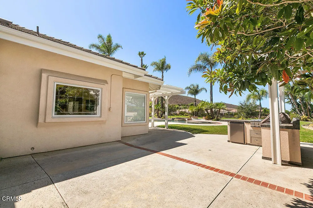 2123 Bennington Court Thousand Oaks, CA 91360