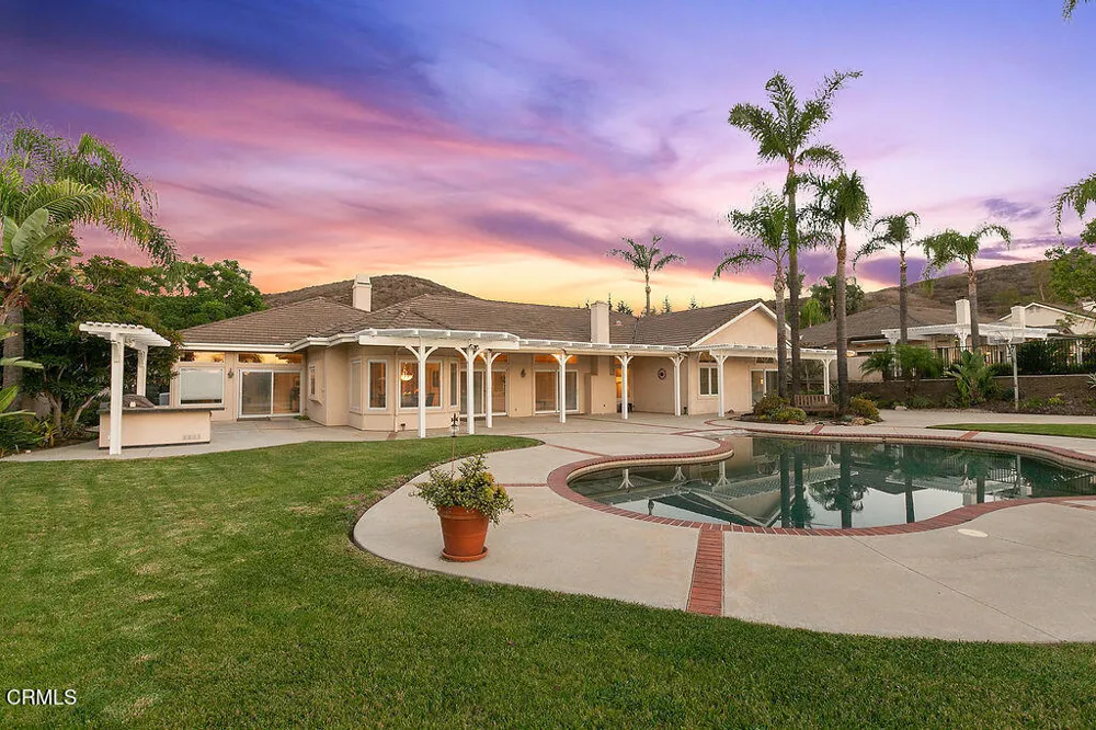 2123 Bennington Court Thousand Oaks, CA 91360