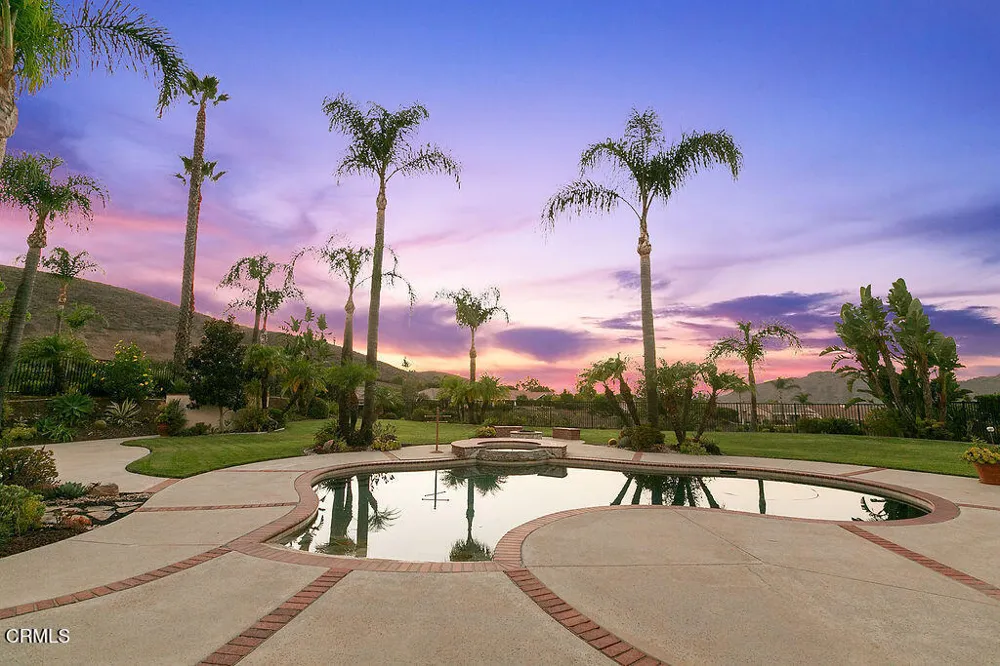 2123 Bennington Court Thousand Oaks, CA 91360