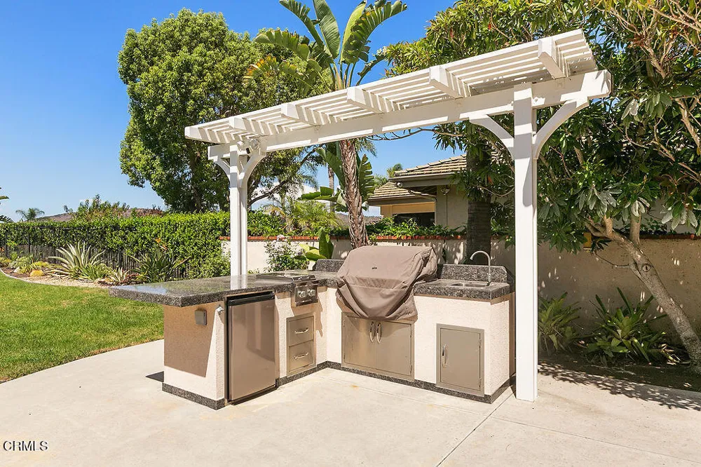 2123 Bennington Court Thousand Oaks, CA 91360