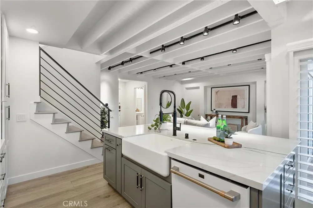 17515 Via Lindo Tustin, CA 92780