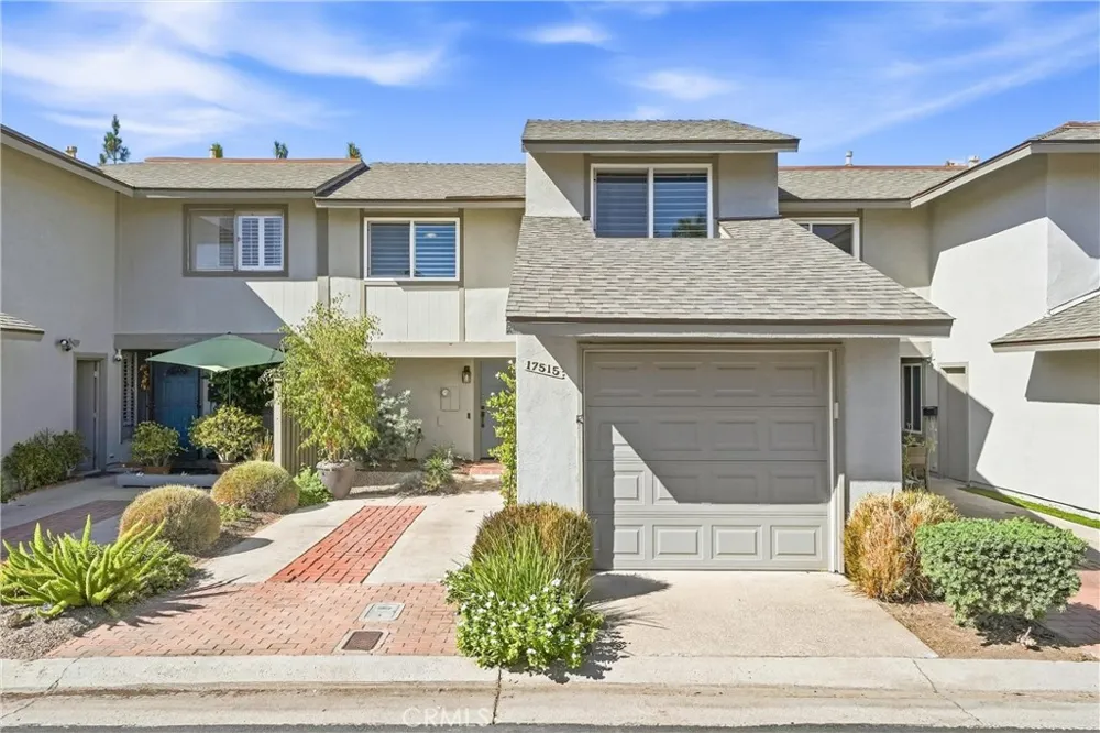 17515 Via Lindo Tustin, CA 92780